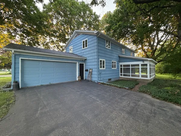 $239,000 | 915 South Sunset Drive, Princeton, IL 61356