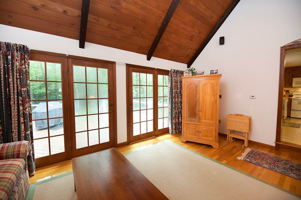 11 Morning Dove Road Kingston, NH 03848 - Photo 5 of 40 Gallery Image 5
