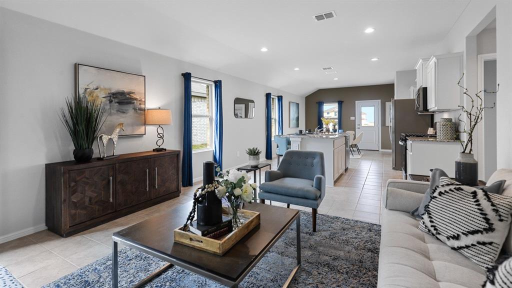 176 Mojave Road Boyd, TX 76023 - Photo 13 of 40 a living room with furniture and a flat screen tv