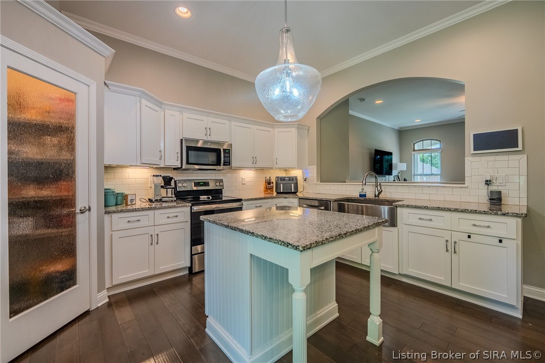 2903 Boulder Ridge Drive Jeffersonville, IN 47130 - Photo 11 of 46