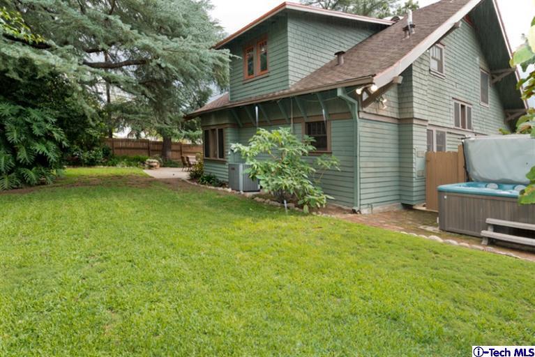 363 Marathon Road Altadena, CA 91001 - Photo 22 of 24 a view of a house with backyard and sitting area