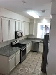 $2,675 | 30389 Buccaneer Bay, Unit B, Murrieta, CA 92563