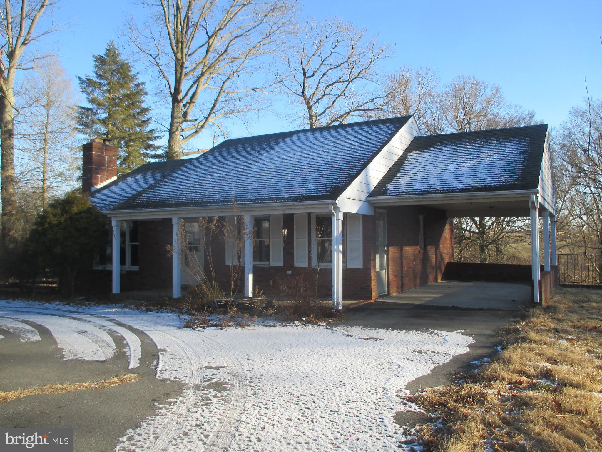 Exterior (Front)