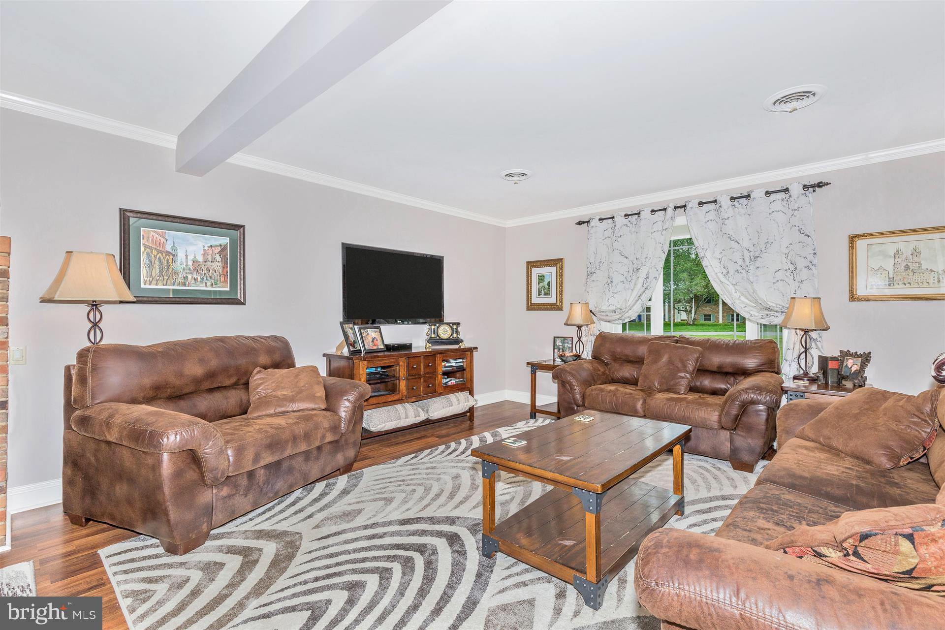 3986 Rye Lane Monrovia, MD 21770 - Photo 4 of 29 Living Room