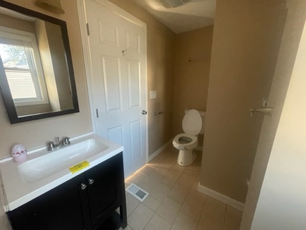 1502 Slade Street Fall River, MA 02721 - Photo 13 of 18