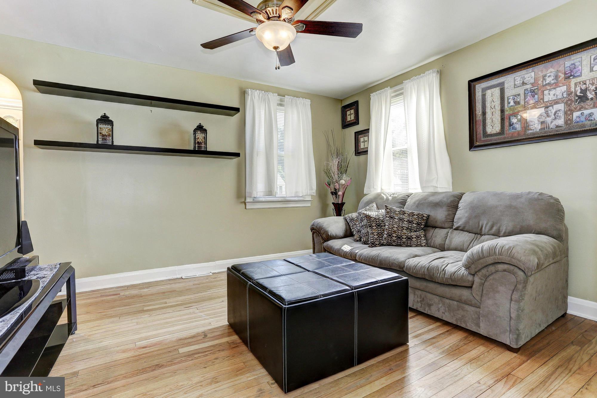 502 North Stuart Street Baltimore, MD 21221 - Photo 3 of 18 Rich Hardwoods
