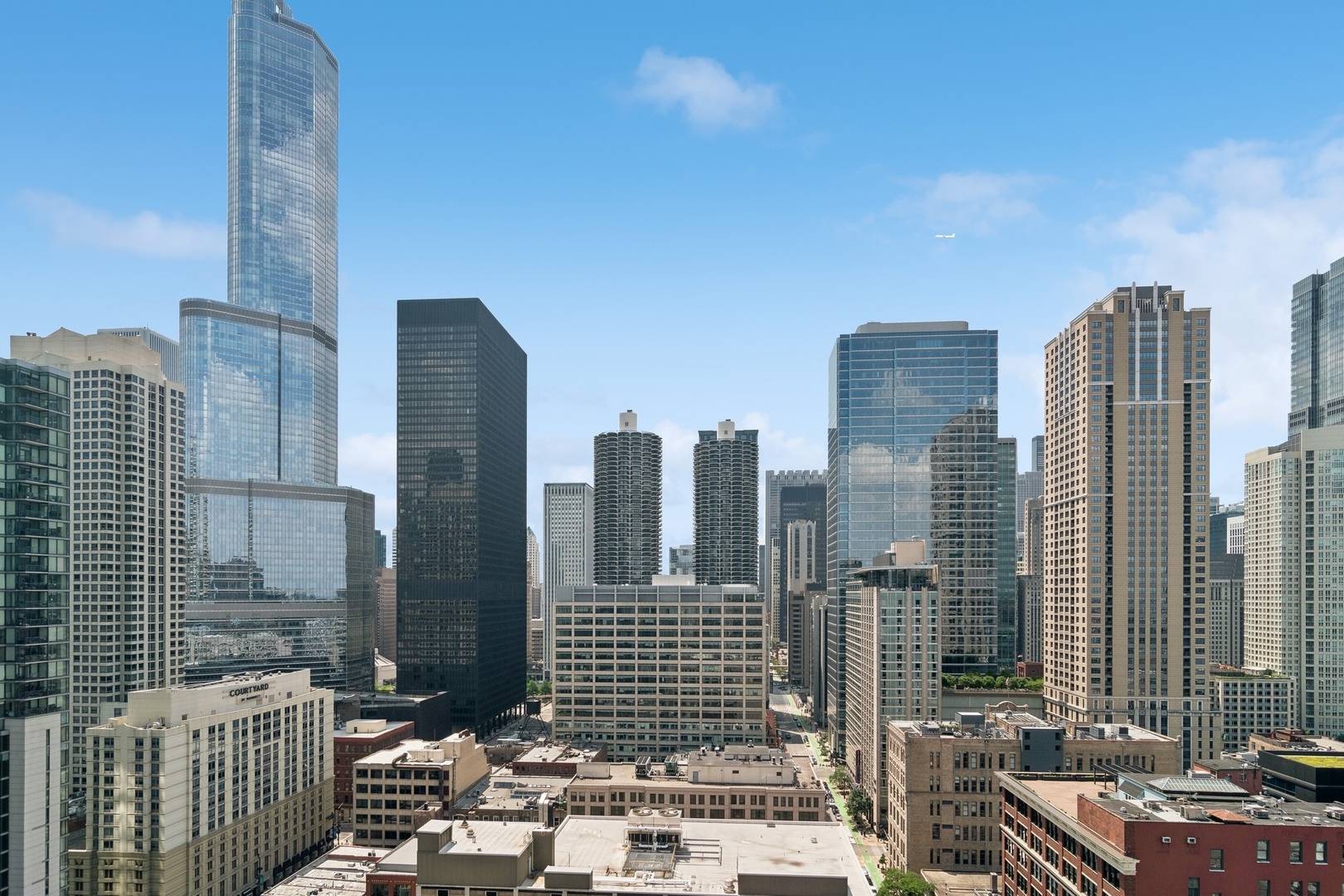545 North Dearborn Street, Unit 2610 Chicago, IL 60654 - Photo 14 of 37 a view of city view