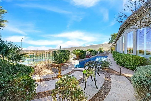 $1,200,000 | 2232 Canyon Ville Drive, Henderson, NV 89044