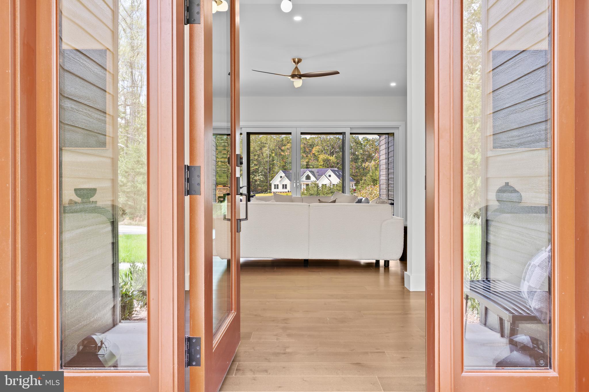 7924 Evans Ford Road Clifton, VA 20124 - Photo 3 of 96