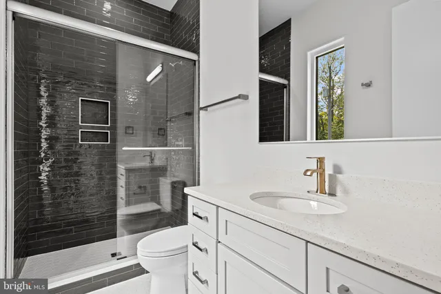 $2,875,000 | 7924 Evans Ford Road, Clifton, VA 20124