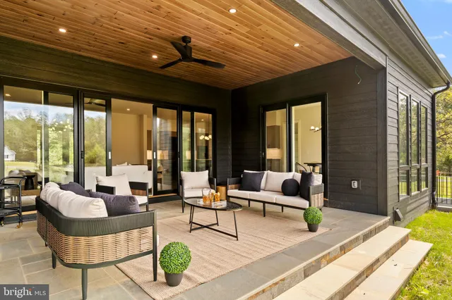 $2,875,000 | 7924 Evans Ford Road, Clifton, VA 20124