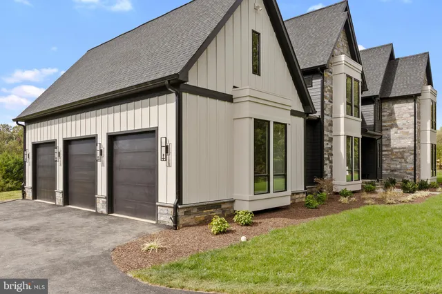 $2,875,000 | 7924 Evans Ford Road, Clifton, VA 20124