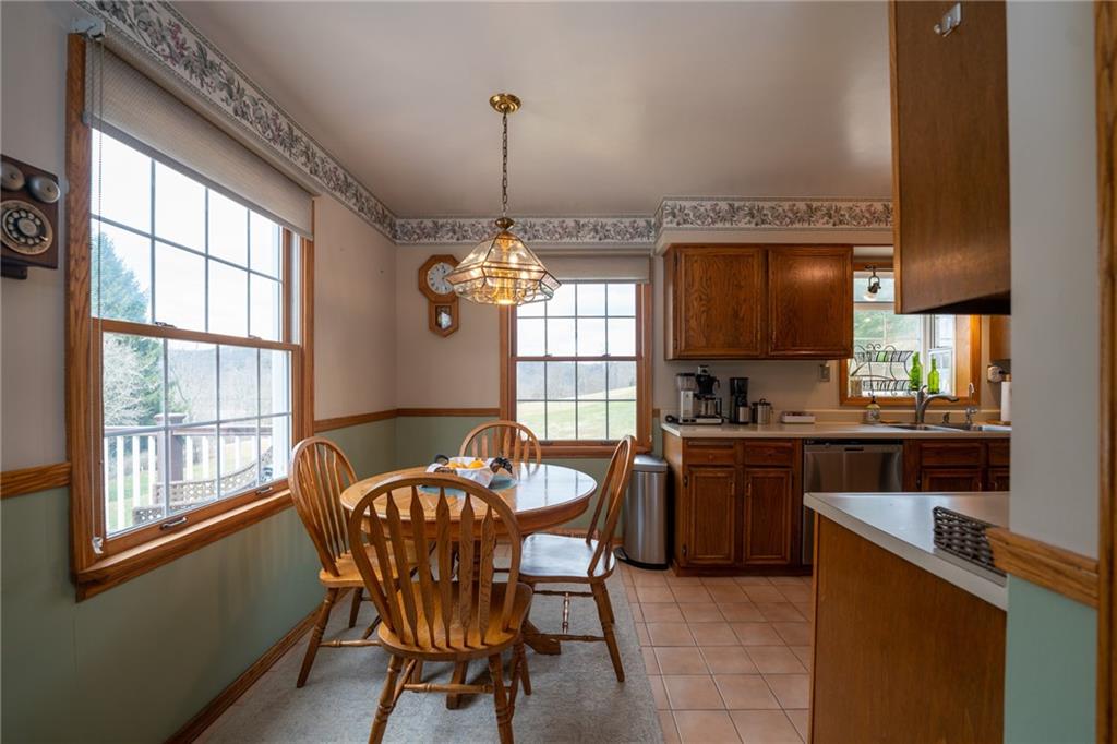 143 Patterson Farm Road Clinton, PA 15026 - Photo 5 of 25 Gallery Image 5