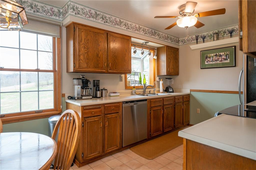 143 Patterson Farm Road Clinton, PA 15026 - Photo 6 of 25 Gallery Image 6