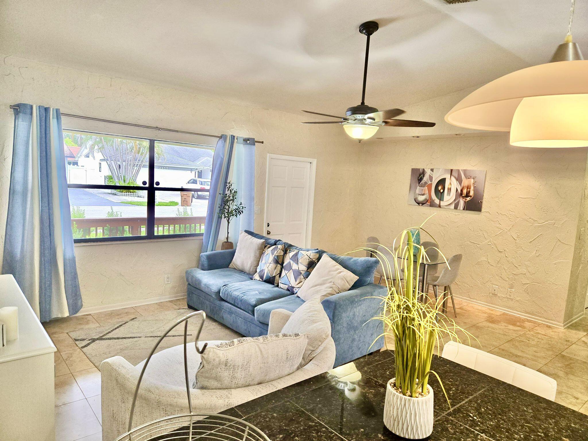 3460 Southwest 3rd Street Deerfield Beach, FL 33442 - Photo 5 of 32 34a848bd-44ee-4505-8f84-1420fecc96cc