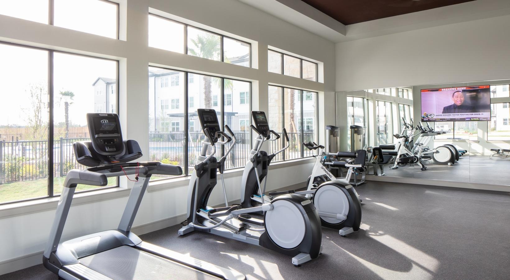 12111 South Main Street, Unit 11206 Houston, TX 77035 - Photo 12 of 24 a view of a room with gym equipment