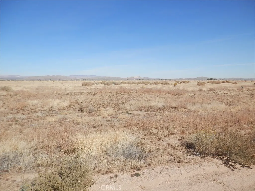 0 75 Street Lancaster, CA 93534 - Photo 5 of 10 a view of beach and an ocean