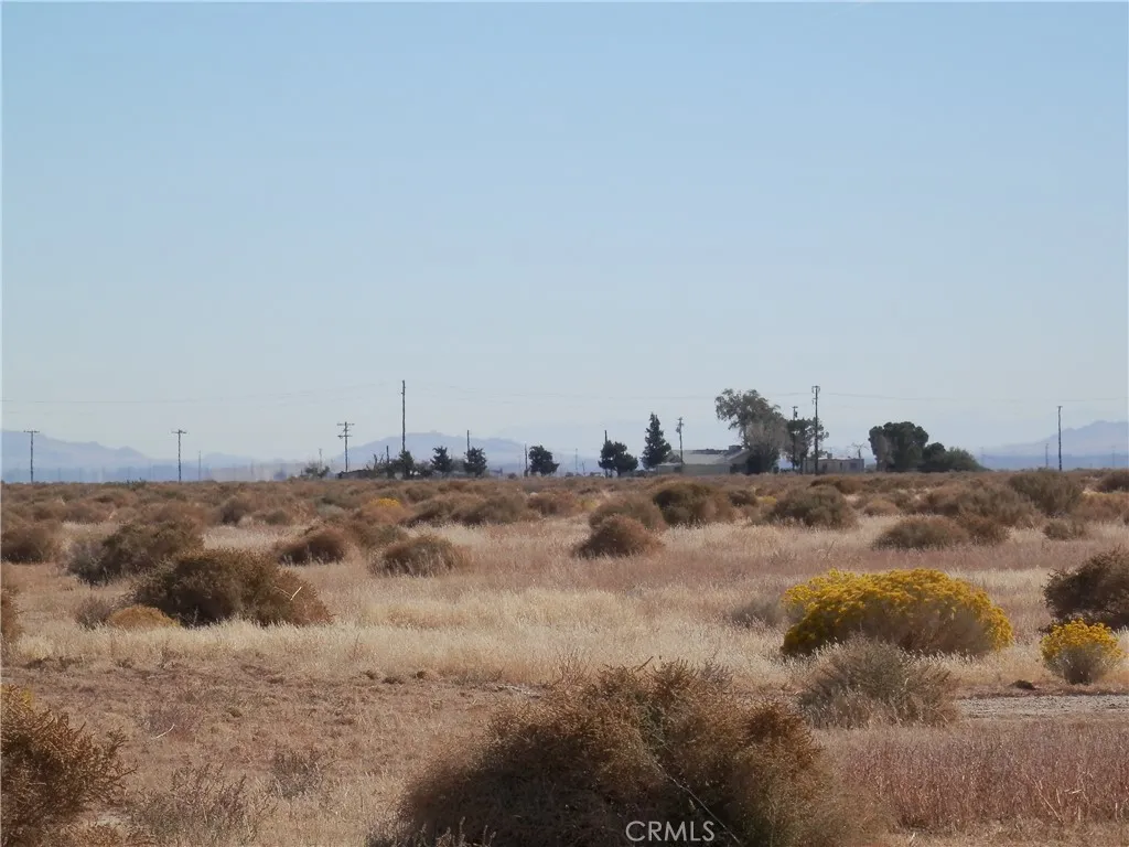 0 75 Street Lancaster, CA 93534 - Photo 7 of 10 a view of beach and ocean