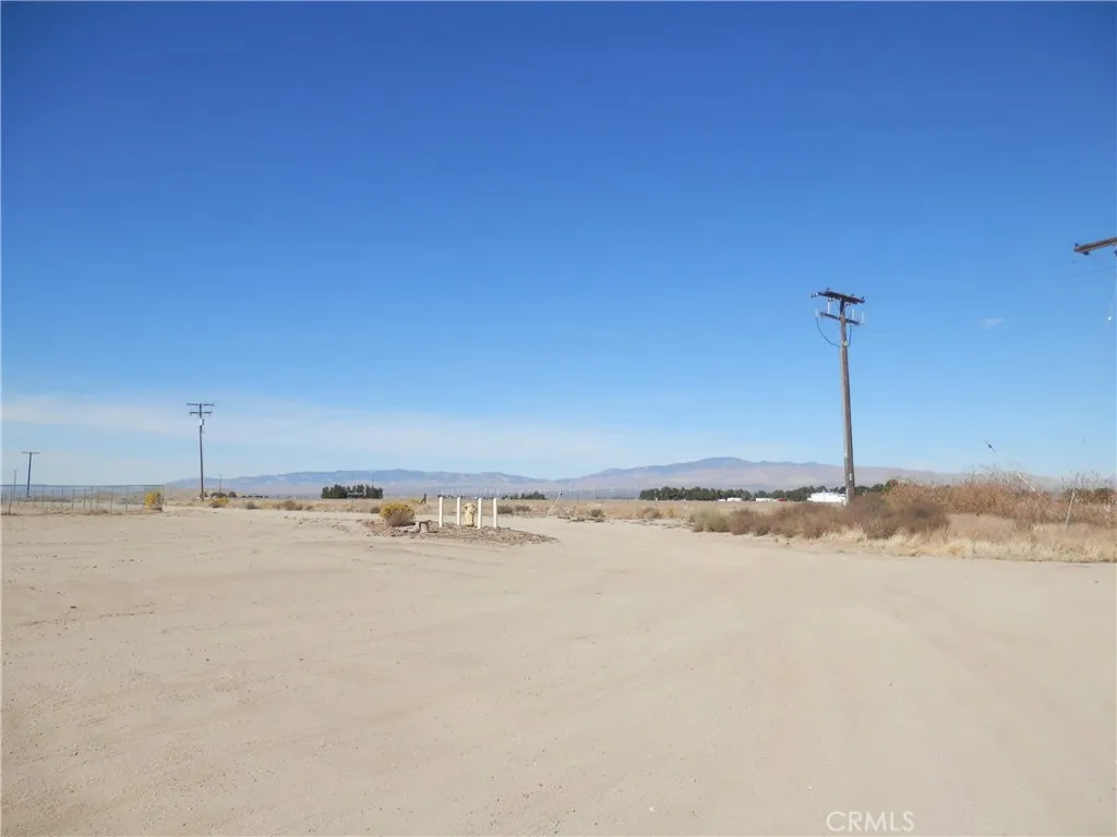 0 75 Street Lancaster, CA 93534 - Photo 8 of 10 a view of a ocean beach