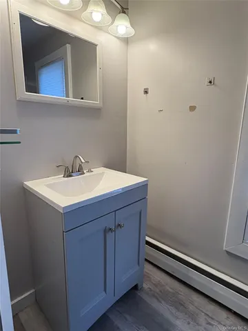 $2,350 | 10 Glenwood Avenue, Poughkeepsie, NY 12603