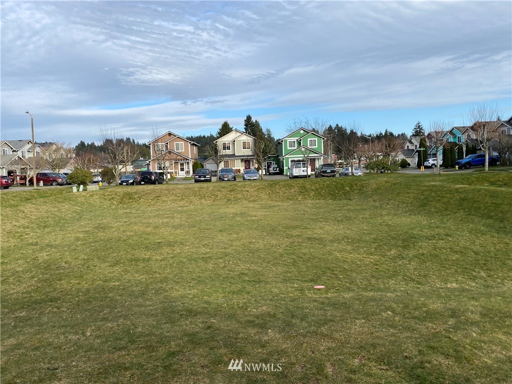3966 Broadmoor Loop Bremerton, WA 98310 - Photo 32 of 32 a view of a city