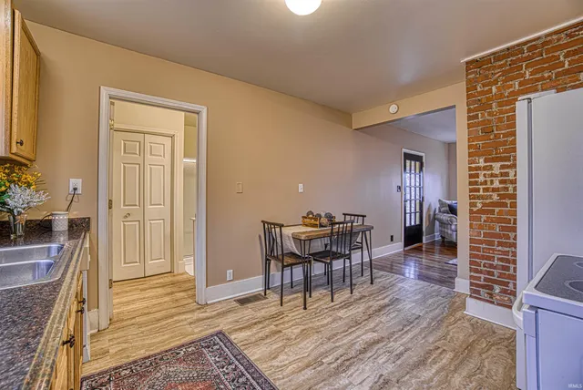 $395,000 | 1 Yorkshire Drive, Newburgh, IN 47630