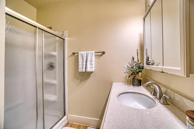 $395,000 | 1 Yorkshire Drive, Newburgh, IN 47630