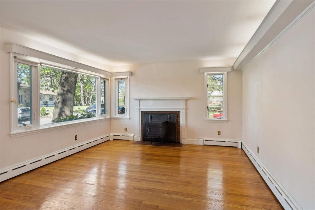 4 Bicknell Terrace Lawrence, MA 01841 - Photo 5 of 36