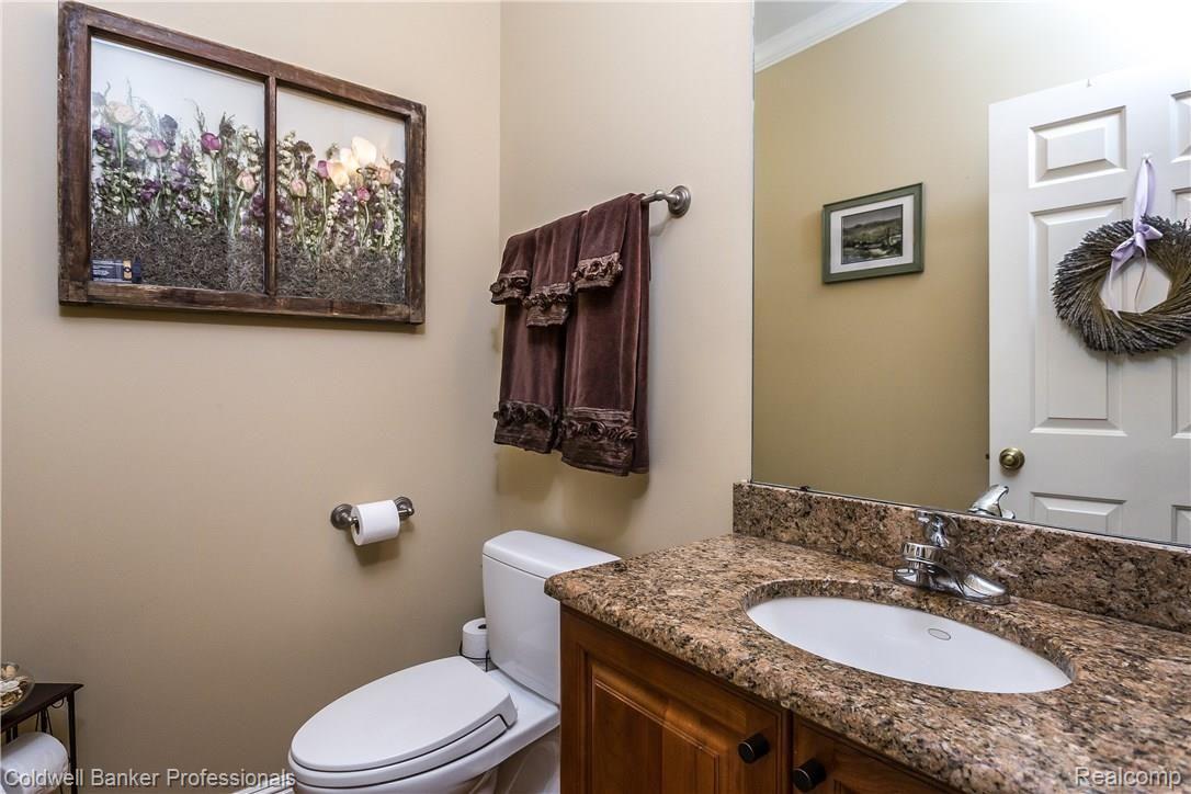 34590 Quaker Valley Road Farmington, MI 48331 - Photo 32 of 85 Powder Room Entry Level