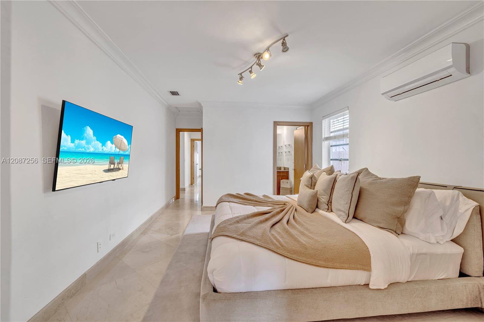 1815 Daytonia Road Miami Beach, FL 33141 - Photo 18 of 37 Gallery Image 18