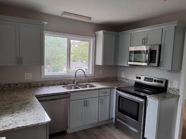 $205,000 | 101 South Estate Drive, Greenville, SC 29605