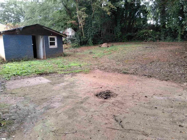 $205,000 | 101 South Estate Drive, Greenville, SC 29605