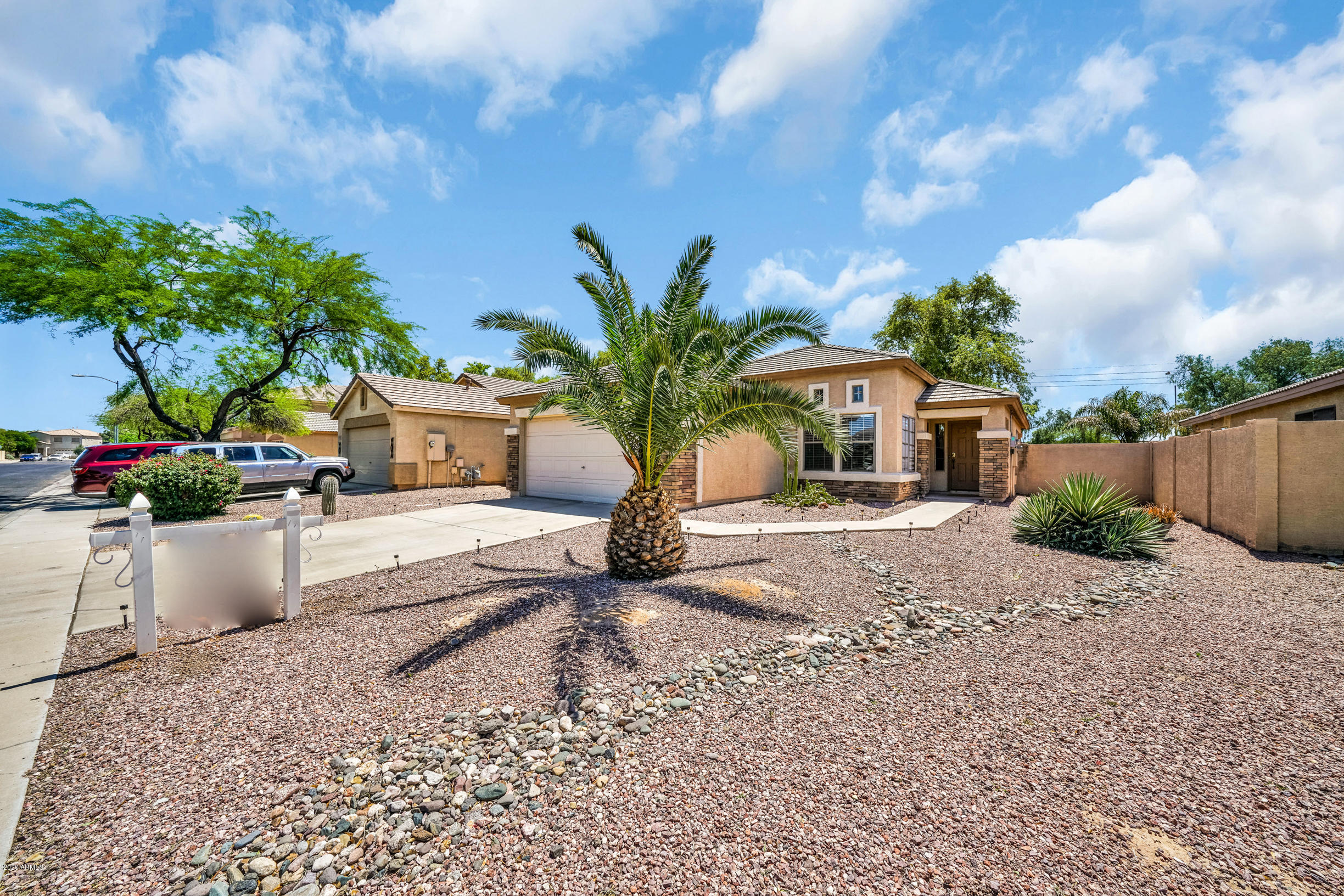 13343 West Boca Raton Road Surprise, AZ 85379 - Photo 2 of 27 DSC03446