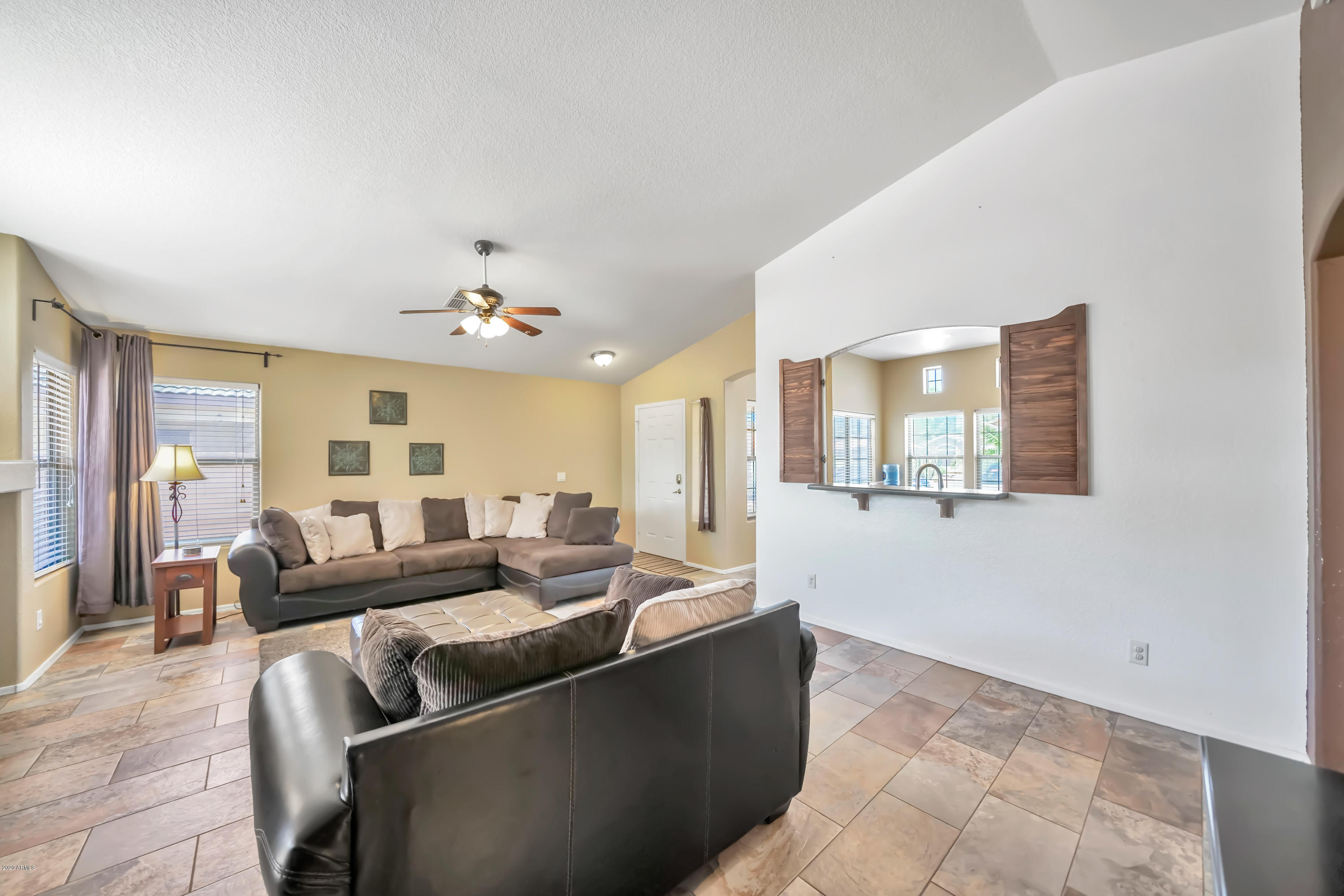 13343 West Boca Raton Road Surprise, AZ 85379 - Photo 5 of 27 DSC03453