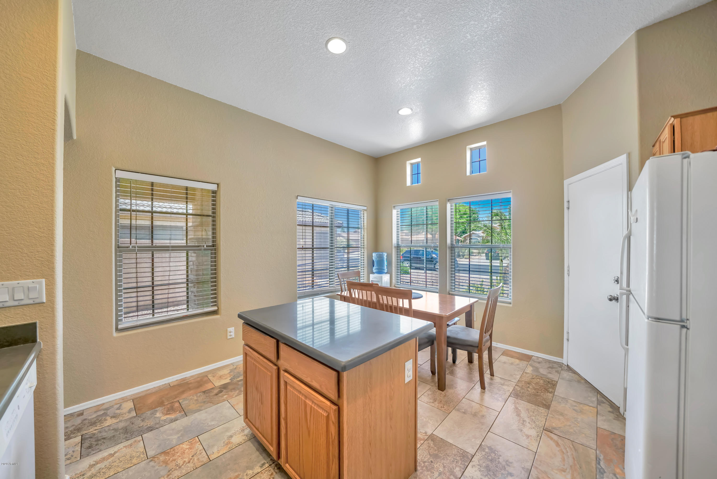 13343 West Boca Raton Road Surprise, AZ 85379 - Photo 10 of 27 DSC03467