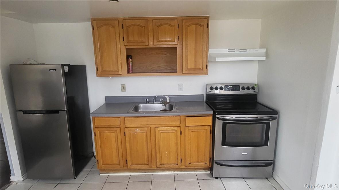 67 Academy Street Poughkeepsie, NY 12601 - Photo 5 of 28 APT 4 Twp Bedroom Apt