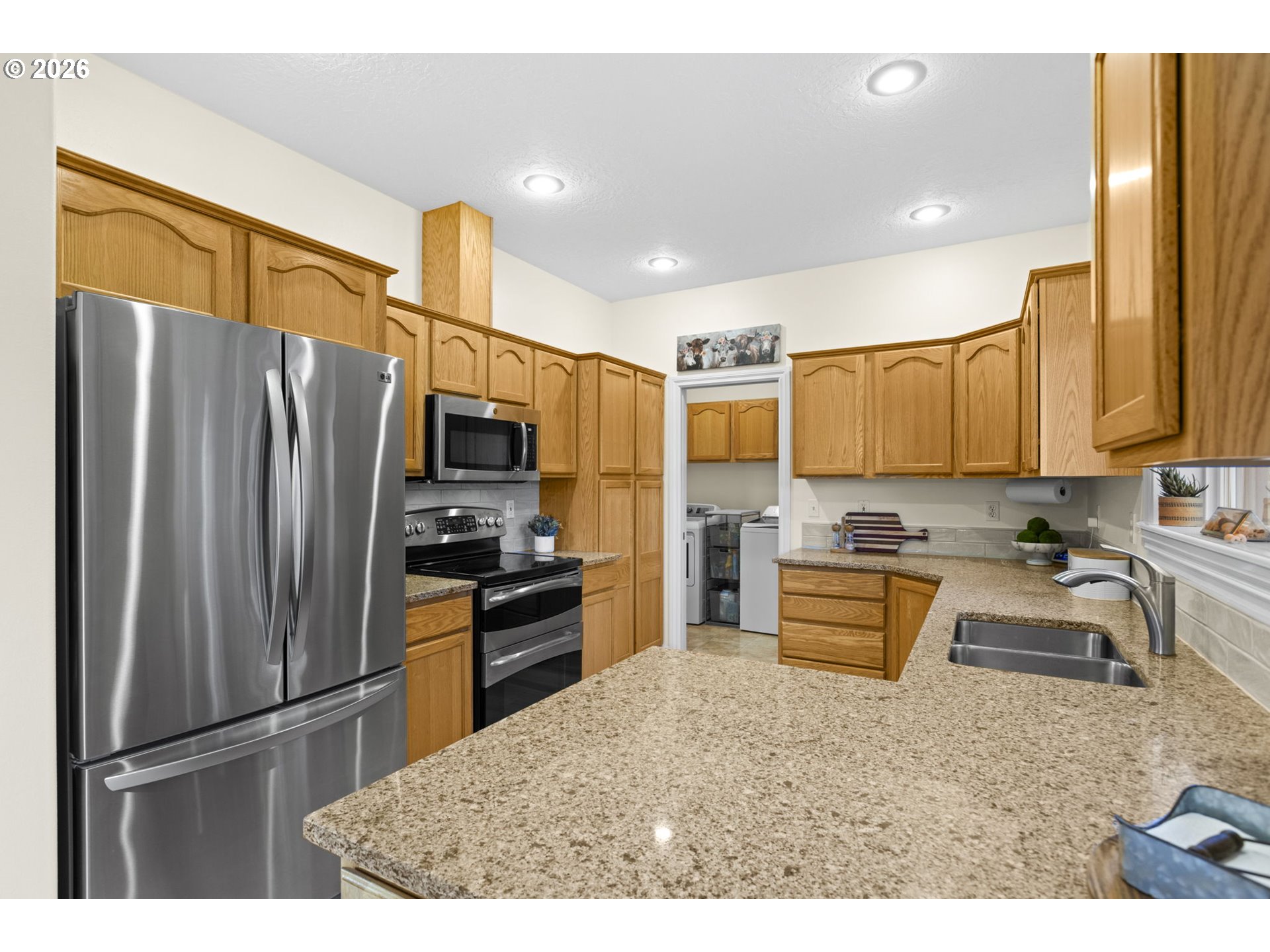 2922 Walnut Court Hubbard, OR 97032 - Photo 11 of 38