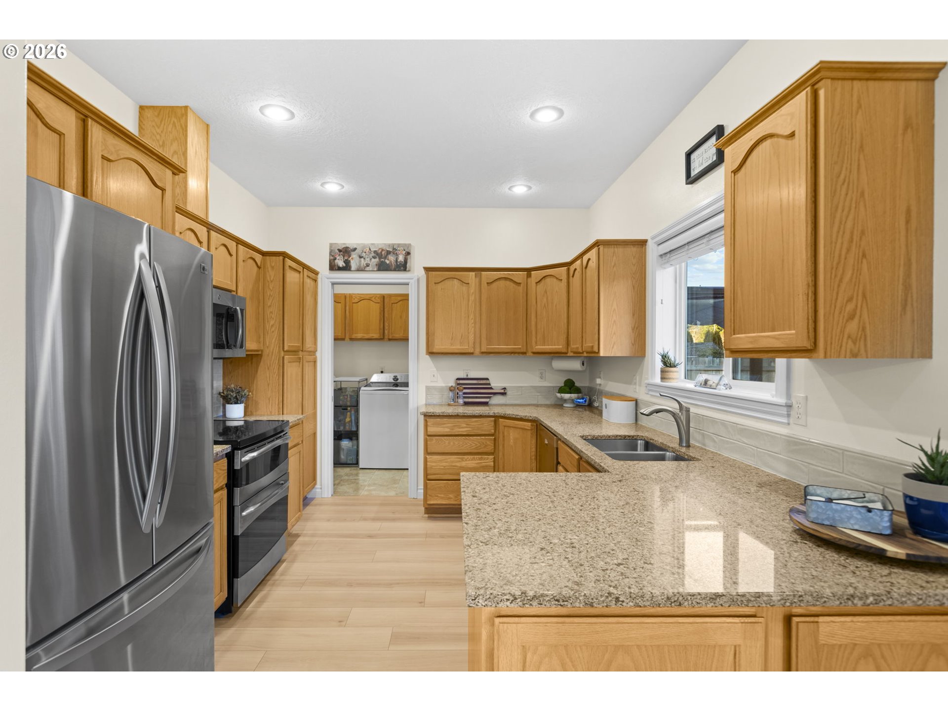 2922 Walnut Court Hubbard, OR 97032 - Photo 10 of 38