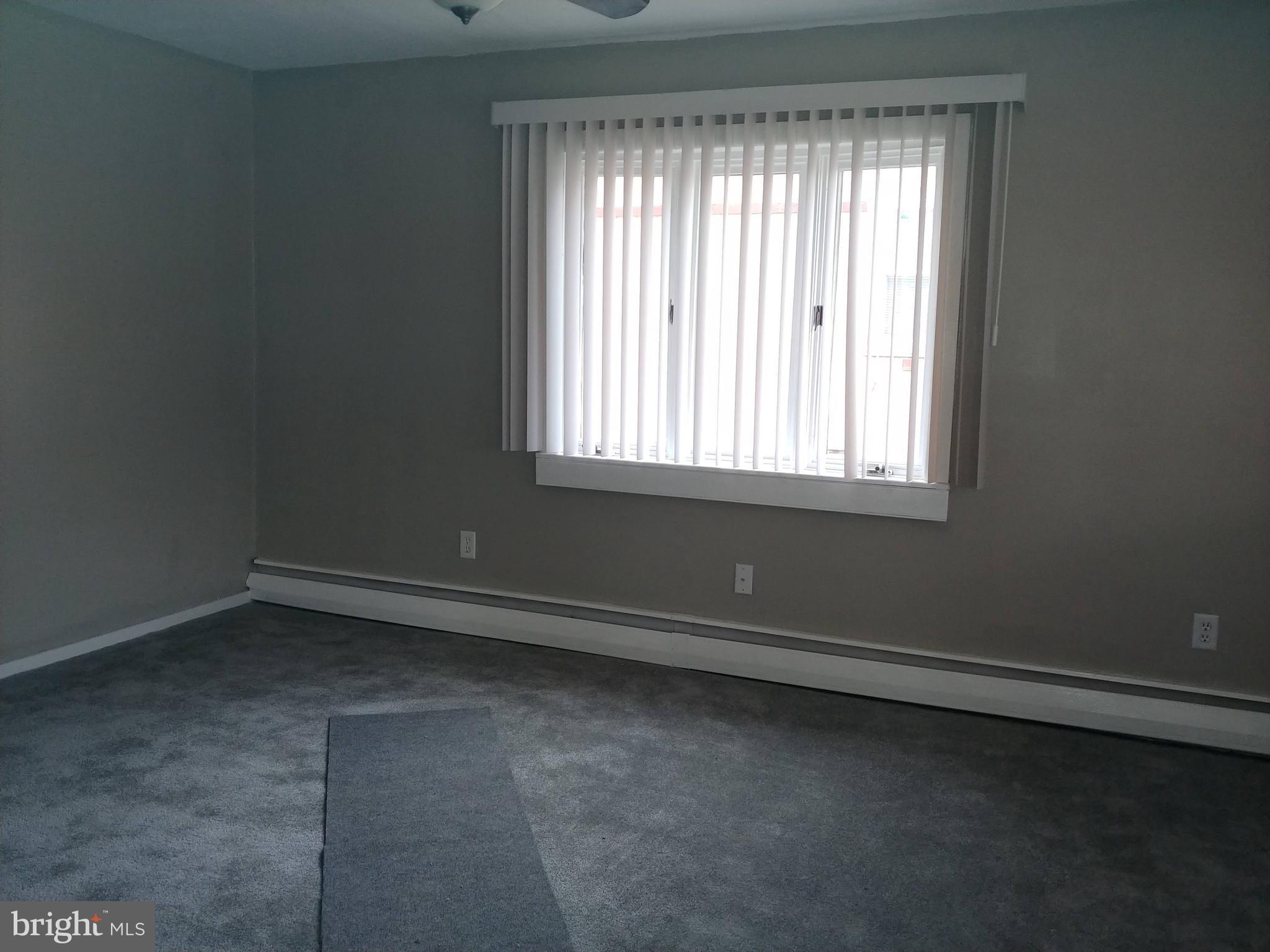 429 Stiles Avenue Ridley Park, PA 19078 - Photo 3 of 35 Living room