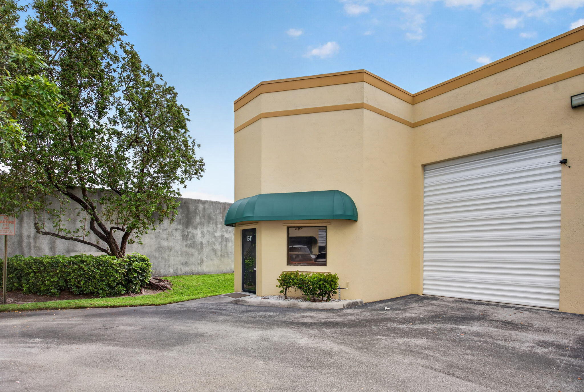 1611 West McNab Road, Unit 6 Pompano Beach, FL 33069 - Photo 2 of 24 2-web-or-mls-1611-9935