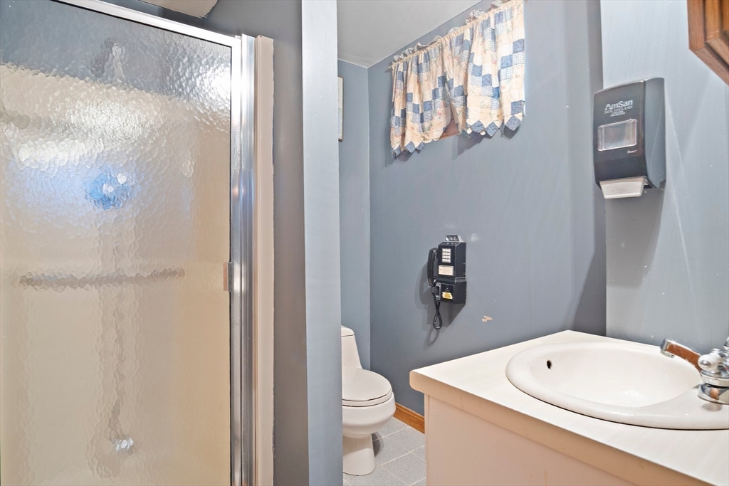 94 Cambridge Road Woburn, MA 01801 - Photo 24 of 32 Gallery Image 24