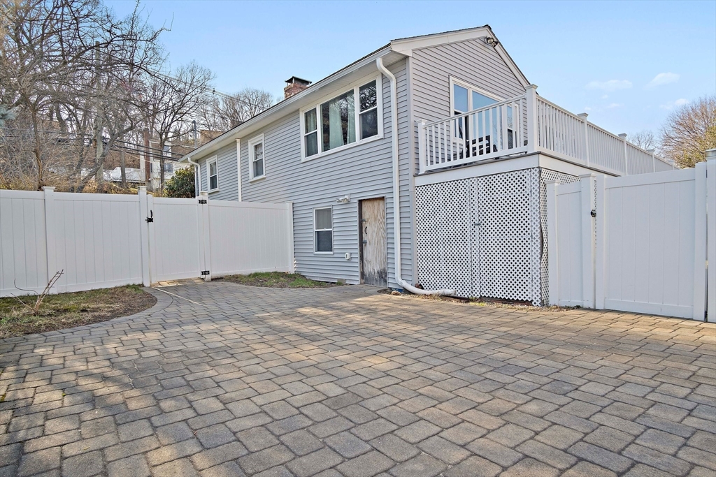 94 Cambridge Road Woburn, MA 01801 - Photo 29 of 32 Gallery Image 29