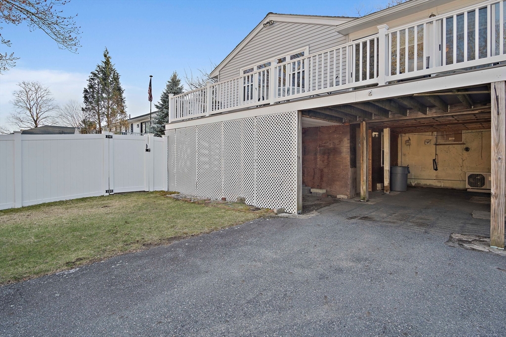 94 Cambridge Road Woburn, MA 01801 - Photo 31 of 32 Gallery Image 31