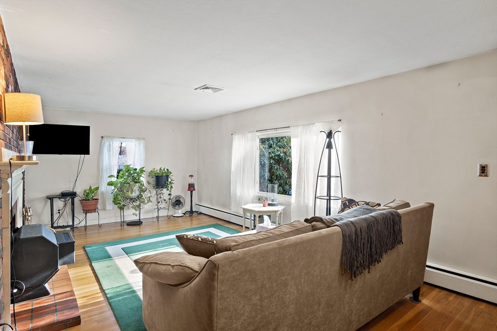 94 Cambridge Road Woburn, MA 01801 - Photo 6 of 32 Gallery Image 6