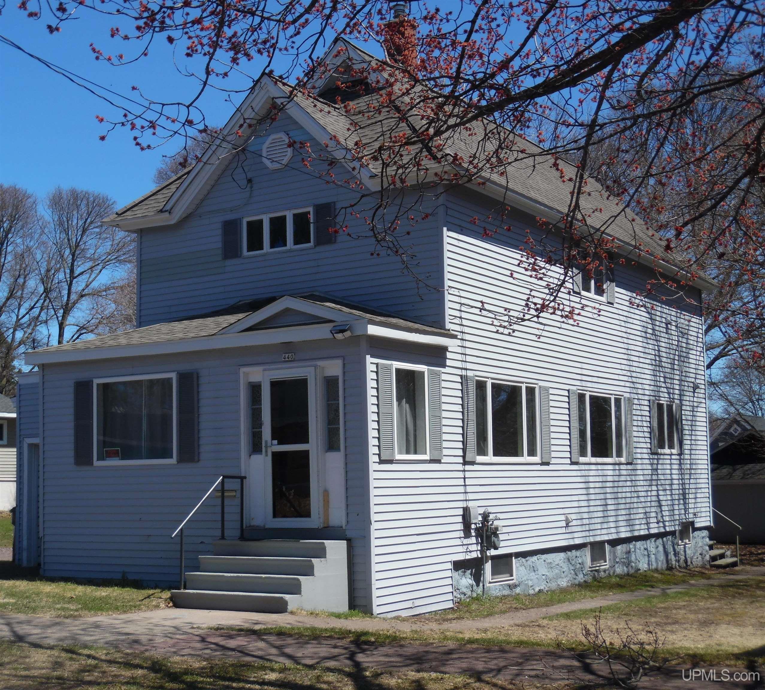 440 Kearsarge Street Laurium, MI 49913 - Photo 1 of 38
