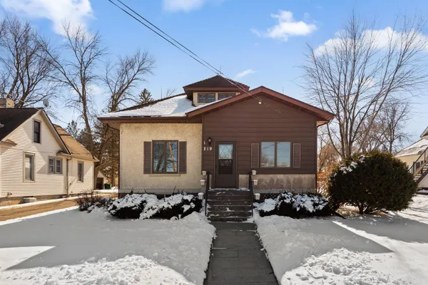 $310,000 | 219 Park Place, Norwood Young America, MN 55368