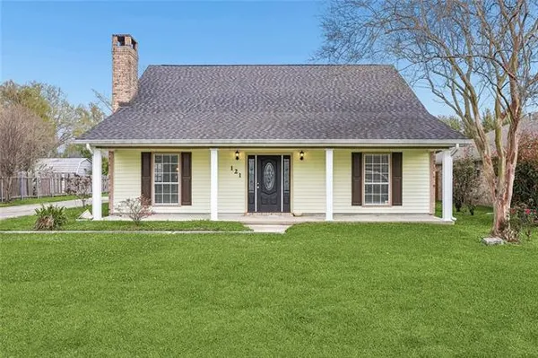 $2,300 | 121 Pleasant Valley Drive, Des Allemands, LA 70030