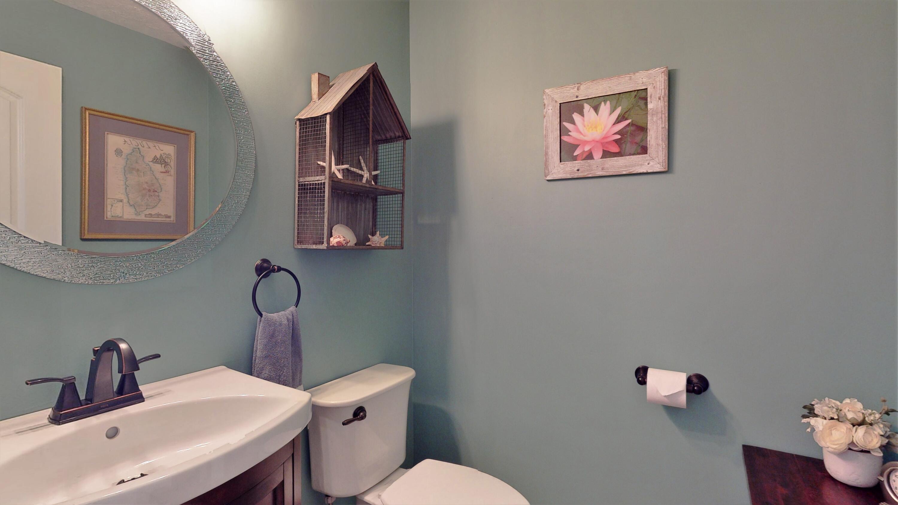 37 Stirling Way Cumberland Center, ME 04021 - Photo 32 of 94 Powder Room
