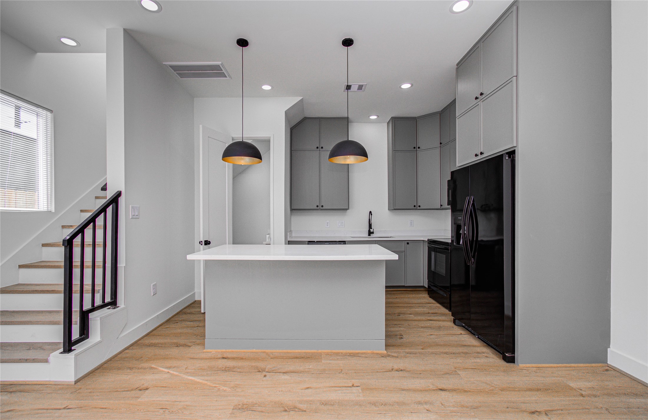 1506 McKee Street, Unit D Houston, TX 77009 - Photo 6 of 23