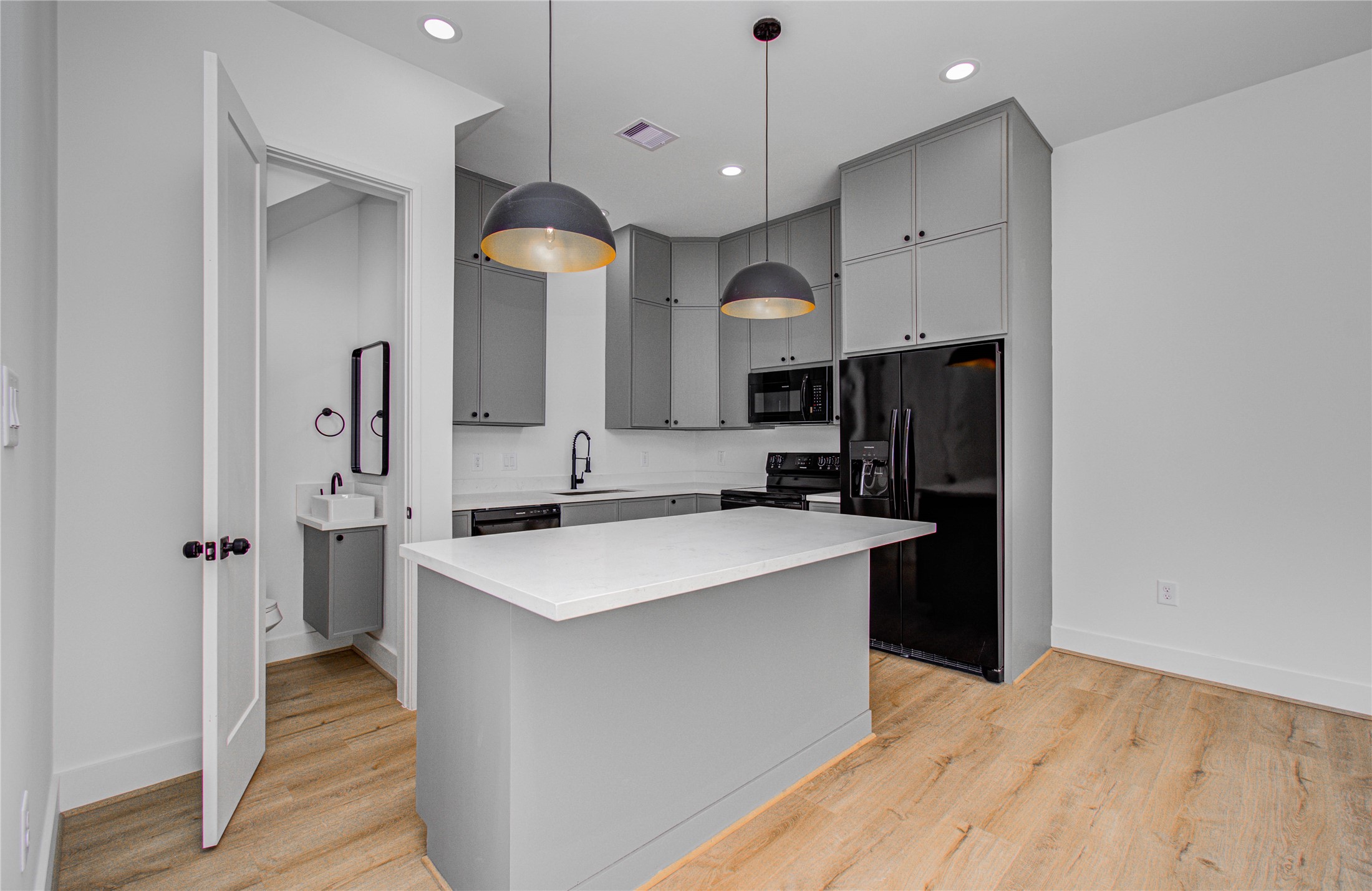 1506 McKee Street, Unit D Houston, TX 77009 - Photo 8 of 23